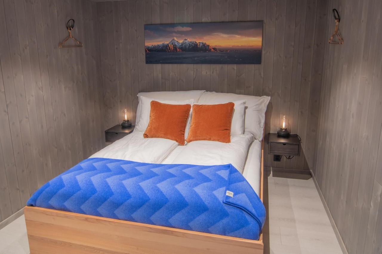 Vaeret - Your Lofoten Basecamp Henningsvær Exteriör bild