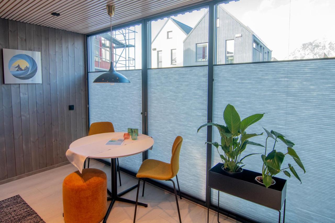 Vaeret - Your Lofoten Basecamp Henningsvær Exteriör bild