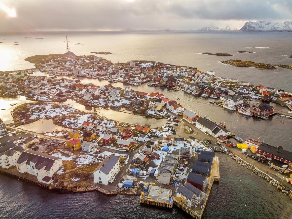 Vaeret - Your Lofoten Basecamp Henningsvær Exteriör bild